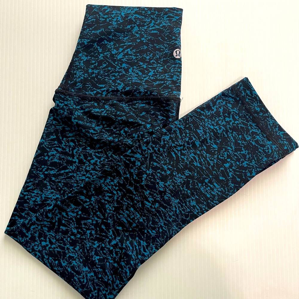 Lululemon size 4 legging